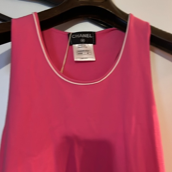 CHANEL Ladies Spring/Summer Knit Dress, EUC - Picture 4 of 9